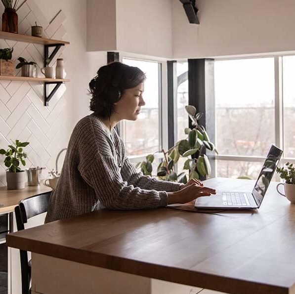 cropped-terapia-online-psicologa-1.jpg Terapia online psicóloga